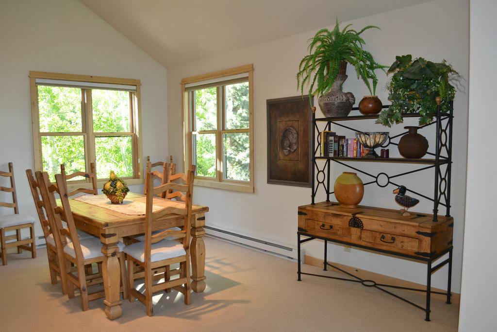 Moose Creek Townhomes By Jackson Hole Real Estate Company Teton Village Zimmer foto